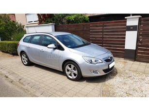 OPEL ASTRA J Sports Tourer 1.7 CDTI Sport SZ-KÖNYV!TEMPOMAT!P-RADAR!!