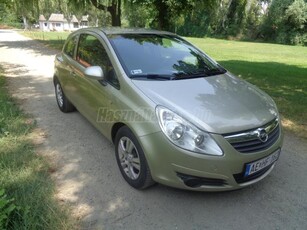 OPEL CORSA D 1.4 Cosmo MEGKÍMÉLT! KERÉKPÁRTARTÓ!