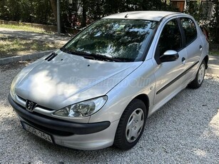 PEUGEOT 206 1.1 X-Design