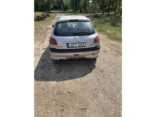 PEUGEOT 206 1.4 HDi Presence