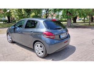 PEUGEOT 208 1.2 PureTech Style