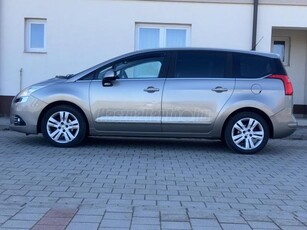 PEUGEOT 5008 1.6 HDI-7 személyes-új kuplung-téli-nyári kerék szett-kormány váltó-2 zónás digi