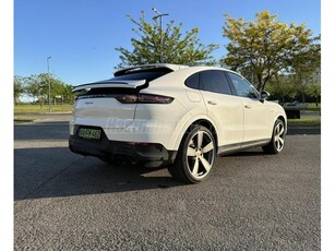 PORSCHE CAYENNE Coupé E-Hybrid Tiptronic ic 2026ig GYÁRIGARANCIA-SÉRMENTES-HUD-360KAM-LÉGRUGÓ-AZONNAL VIHETŐ