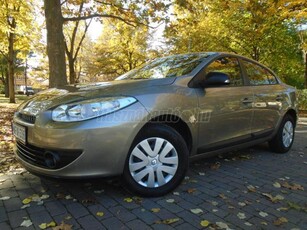 RENAULT FLUENCE 1.5 dCi Confort 1.TULAJ-FRISS NAGYSZERVIZ--2013-SMODELL------CSERÉLHETŐ