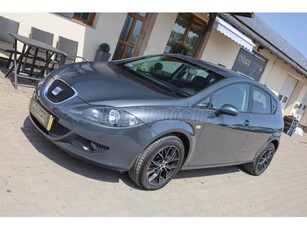 SEAT LEON 1.6 MPI Stylance Mo-i - SZERVIZKÖNYV - MEGKÍMÉLT ÁLLAPOT - ELSŐ TULAJTÓL!