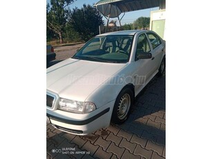 SKODA OCTAVIA 1.6 GLX