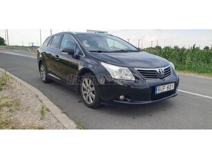 TOYOTA AVENSIS 2.2 D-4D Premium (Automata)