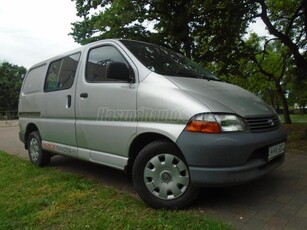 TOYOTA HI-ACE Hiace 2.5 D4-D Panel Van 6 személyes---CSERÉLHETŐ