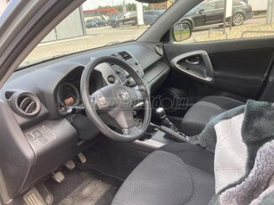 TOYOTA RAV 4 Rav4 2.2 D-4D 4x4 Sol