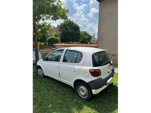 TOYOTA YARIS 1.0