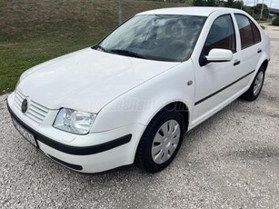 VOLKSWAGEN BORA 1.6 Comfortline FRISS MŰSZAKI