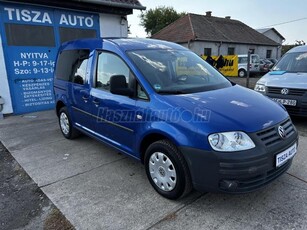 VOLKSWAGEN CADDY 1.6 Life Xtra //digitklíma//ülésfűtés//szervizkönyv//vonóhorog//