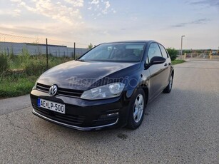 VOLKSWAGEN GOLF 1.6 TDi Highline