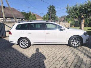 VOLKSWAGEN PASSAT VII Variant 2.0 CR TDI Highline 4Motion BMT