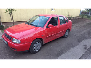 VOLKSWAGEN POLO III 1.4 60 Comfort Servo