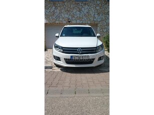 VOLKSWAGEN TIGUAN Tiguan 2.0 TDI BMT SPORT DSG R-LINE