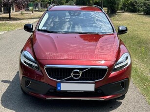 VOLVO V40 Cross Country 1.5 [T3] Pro Geartronic ÚJKORA ÓTA MAGYARORSZÁGI! 77.547 Km! Automata váltó!!!