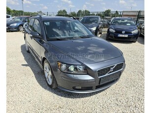 VOLVO V50 2.4 D [D5] Summum (Automata) R LINE XENON NAVI BŐR DUPLA DIGIT KLÍMA TEMPOMAT KEY-LESS VONÓHOROG GYÖNYÖRŰ SZÉ