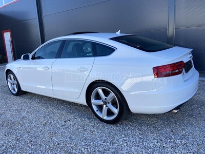 AUDI A5 3.0 TDI DPF quattro S-tronic S-Line/140000 Km!/Napfénytető