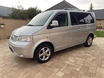 VOLKSWAGEN TRANSPORTER T5 1.9 TDI Caravelle Originál 176 E Km !