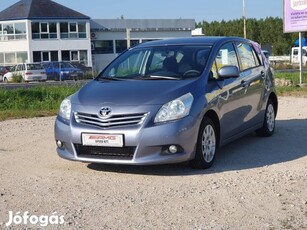 Toyota Verso 2.0 D-4D Sol