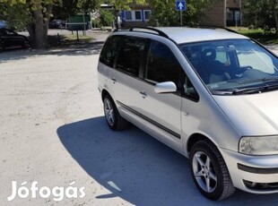 Volkswagen Sharan 1.9 PD TDI Trendline Friss Mű...