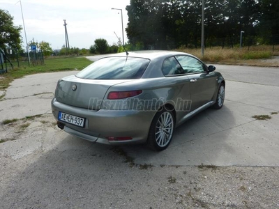 ALFA ROMEO GT 3.2 V6 Distinctive