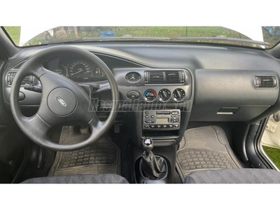 FORD ESCORT 1.3 Club