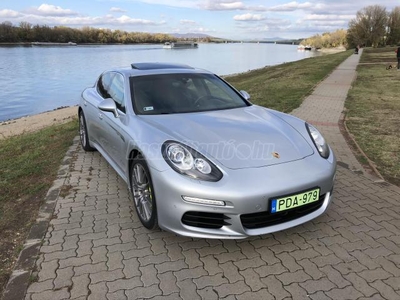 PORSCHE PANAMERA S E-Hybrid Tiptronic ic Line Assist 20coll Distronic ülésszellőzés F1 váltó