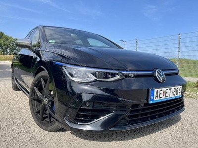 VOLKSWAGEN GOLF VIII 2.0 TSI R 4Motion DSG R Performance - Akrapovic - Bőr - HK HIFI - Frissen szervízelt