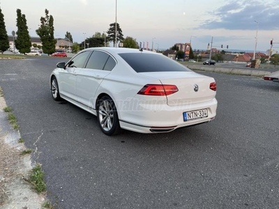 VOLKSWAGEN PASSAT VIII 2.0 TDI BMT SCR Highline R-Line. Mátrix LED fényszóró