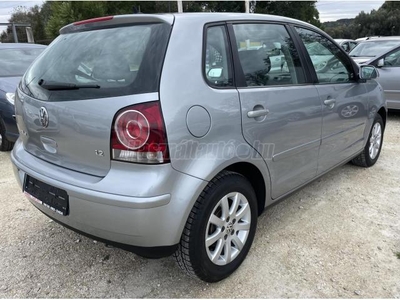 VOLKSWAGEN POLO 1.2 70 12V Trendline