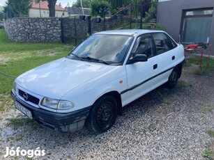 Opel Astra F 1.4 eladó