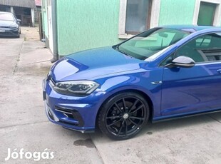 Volkswagen Golf VII 2.0 TSI R 4Motion DSG Magya...