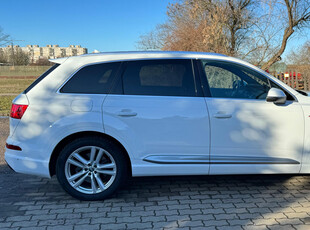 Eladó Audi Q7