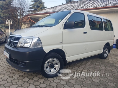 TOYOTA Hi-Ace