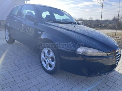 ALFA ROMEO 147 1.9 JTD Distinctive