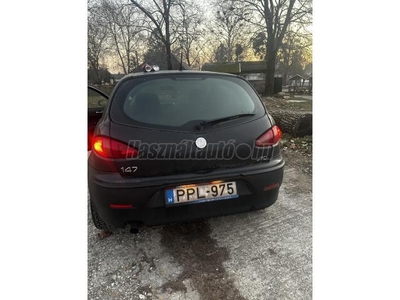 ALFA ROMEO 147 1.9 JTD Distinctive