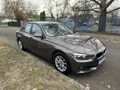 BMW 320i Bőr. Navi elektromos ablak . stb