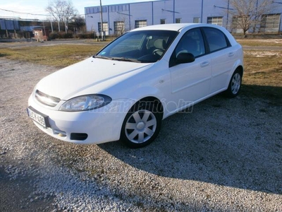 CHEVROLET LACETTI 1.4 16V Elite AC