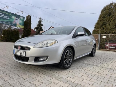 FIAT BRAVO 1.4 T-Jet Dynamic /Klíma / Tolatoradar / 17 kerekek / El. ablak és tükör/