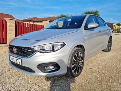 FIAT TIPO 1.6 Multijet 16V Lounge Navi.kamera.kihangosító.tolatóradar.eső és fényszenzor