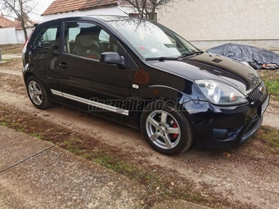 FORD FIESTA 2.0 ST