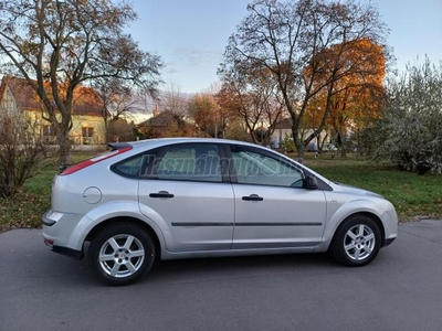 FORD FOCUS 1.6 Ambiente