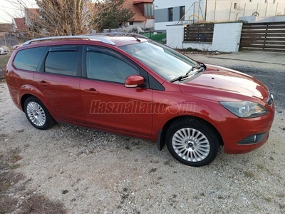 FORD FOCUS 1.8 FFV Titanium