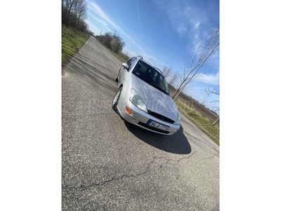 FORD FOCUS 1.8Di Ambiente