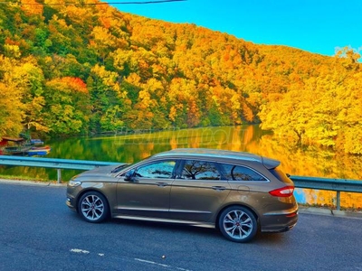 FORD MONDEO 2.0 TDCi Vignale Powershift / ST LINE Magyaroroszági. Teljesen egyedi. Carbon belső. Állófűtés. Dynamic Led