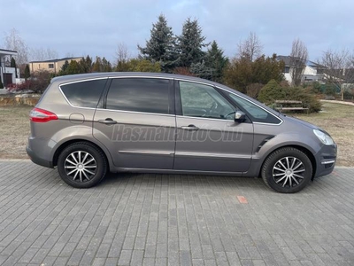 FORD S-MAX 2.0 TDCi Titanium Magyarországi----6 sebességes---Bőr---NAVI-Digitklíma---174.000km