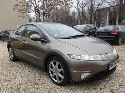 HONDA CIVIC 1.8 Executive i-SHIFT