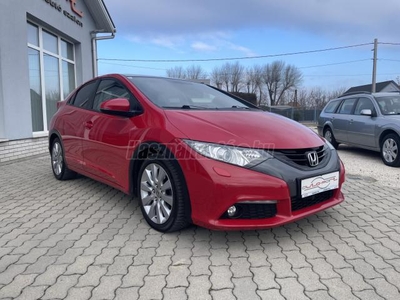 HONDA CIVIC 1.8 Executive Panorámatető-Xenon-Bőr-Kamera